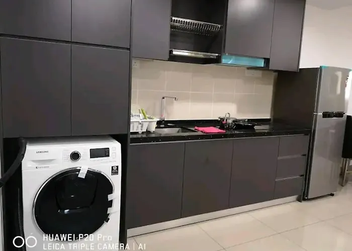 Cozy 3 Guests High Floor At Puteri Harbour L22